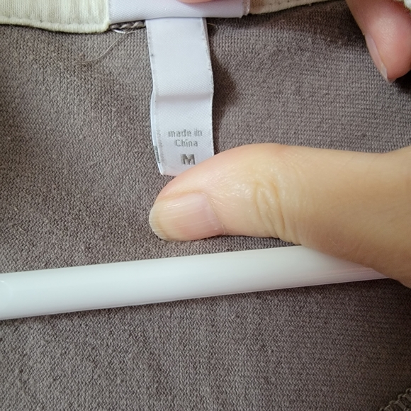 Bench zippered hoodie. Size M. - Picture 5 of 7